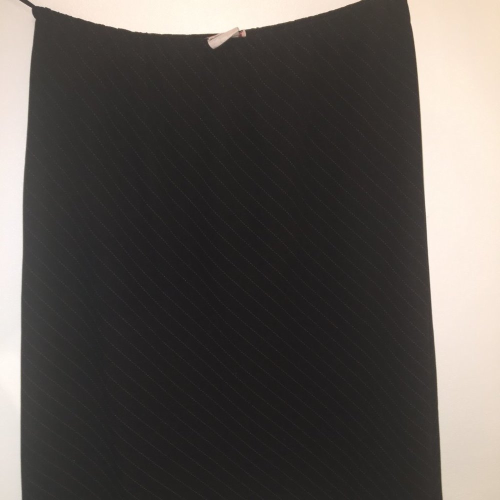 R&K Womens Size 10 Below Knee Elastic Waist Skirt